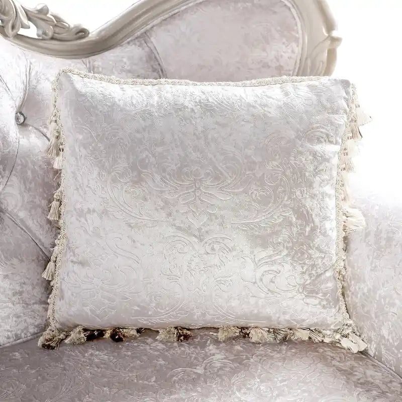 Furniture of America Clarissa Traditional 2-Seater Loveseat with Button Tufted Back and Accent Pillow